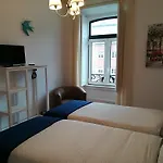 Rainbow 56 Guest house Lisbon