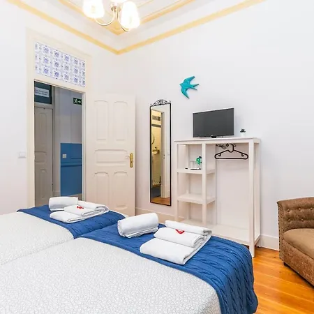 Rainbow 56 Гостевой дом Лиссабон